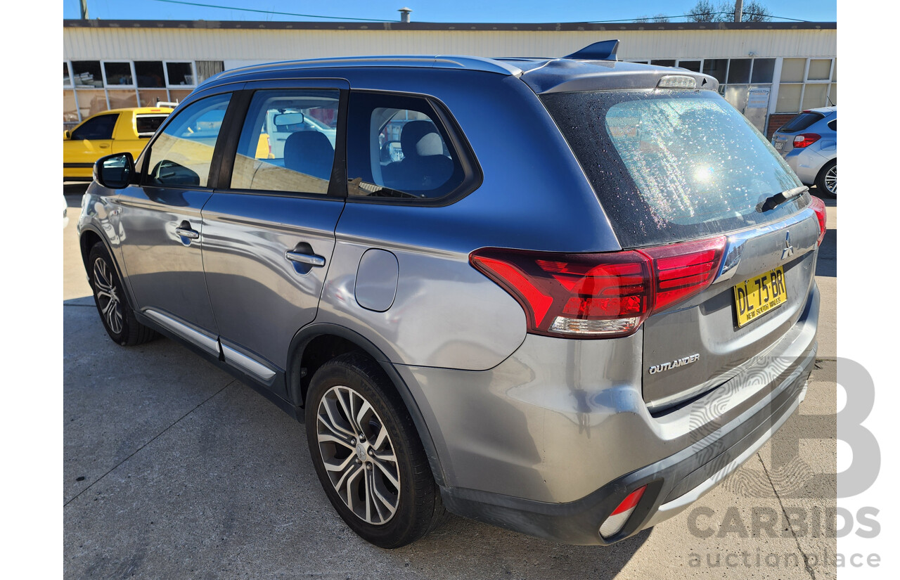 10/2017 Mitsubishi Outlander ES 7-seater (4x2) ZL MY18 4d Wagon Grey 2.4L
