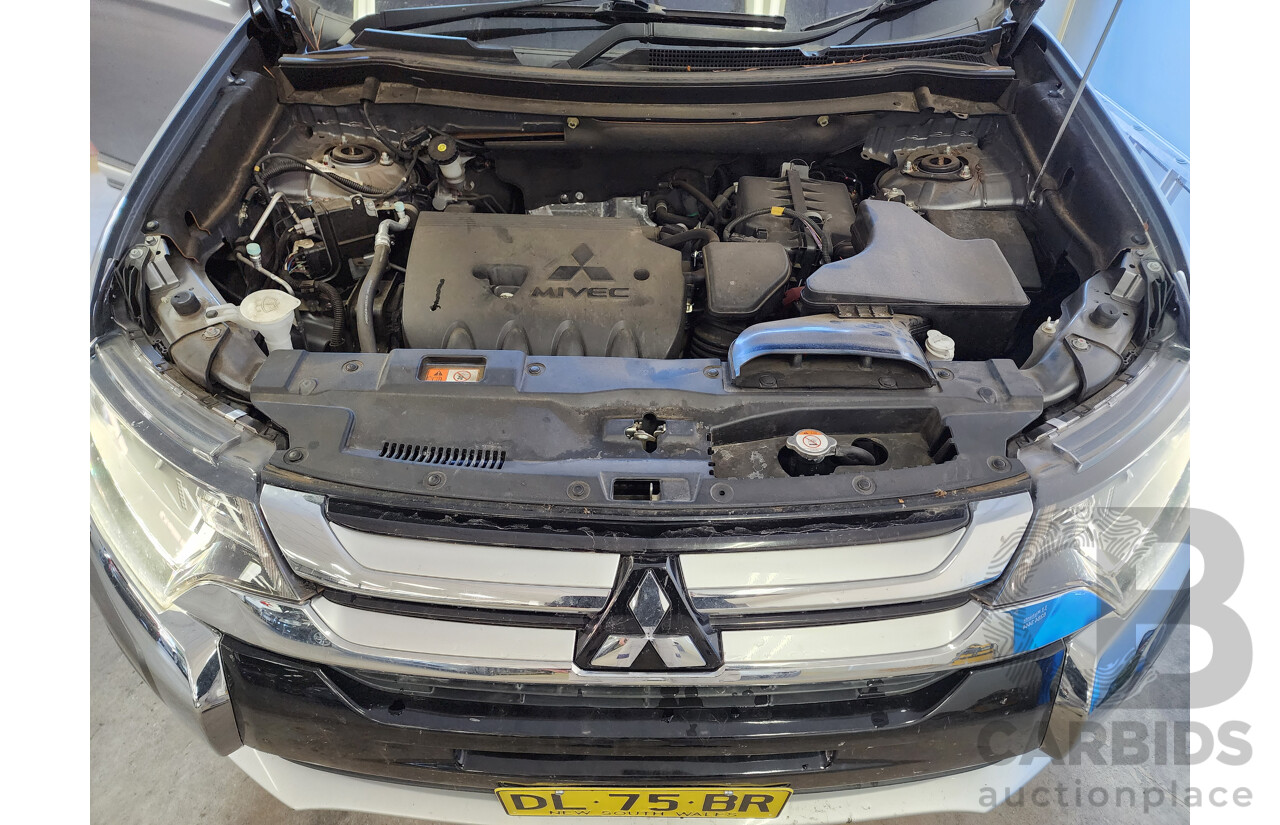 10/2017 Mitsubishi Outlander ES 7-seater (4x2) ZL MY18 4d Wagon Grey 2.4L