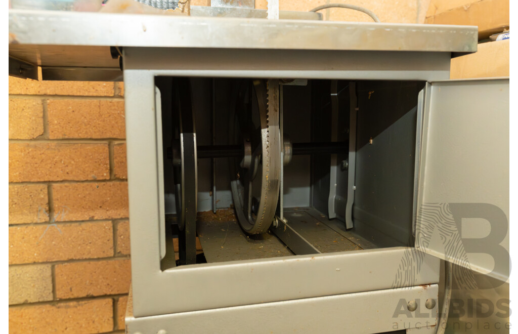 Assorted Job Lot - Workcraft Bandsaw, Handsaw & 25kg Hanging Scales ETC