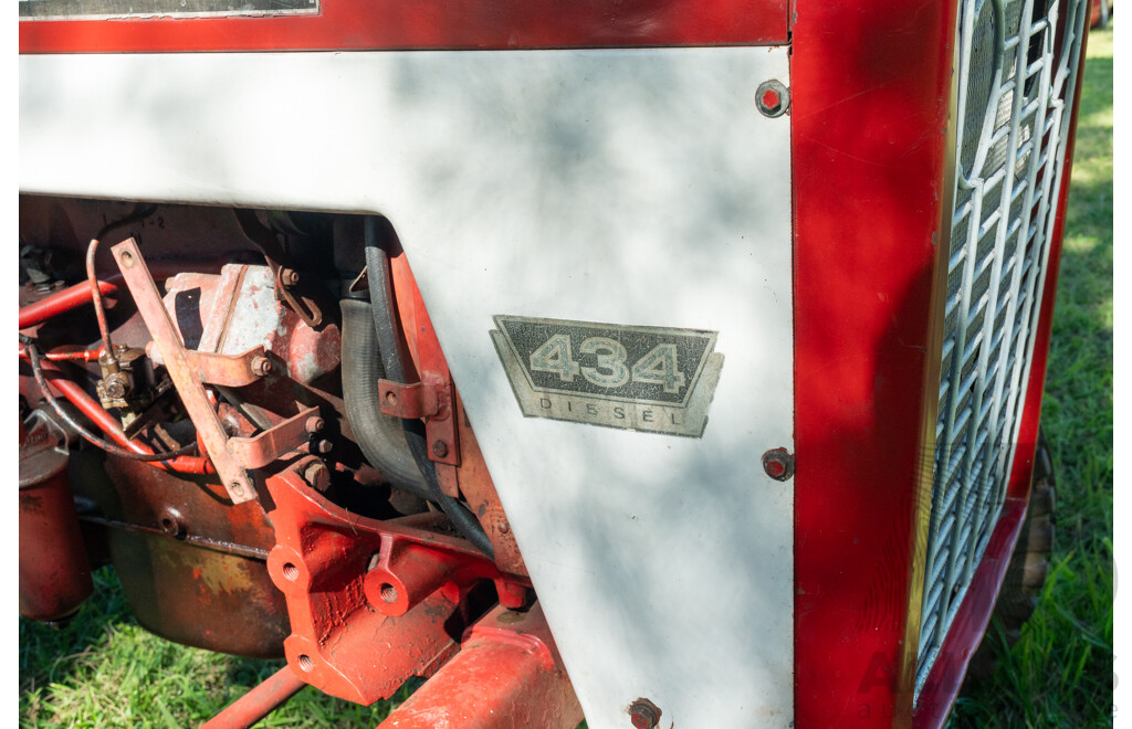 1971Circa, Red International Harvester 434 2.5L 4-cyl Diesel Tractor