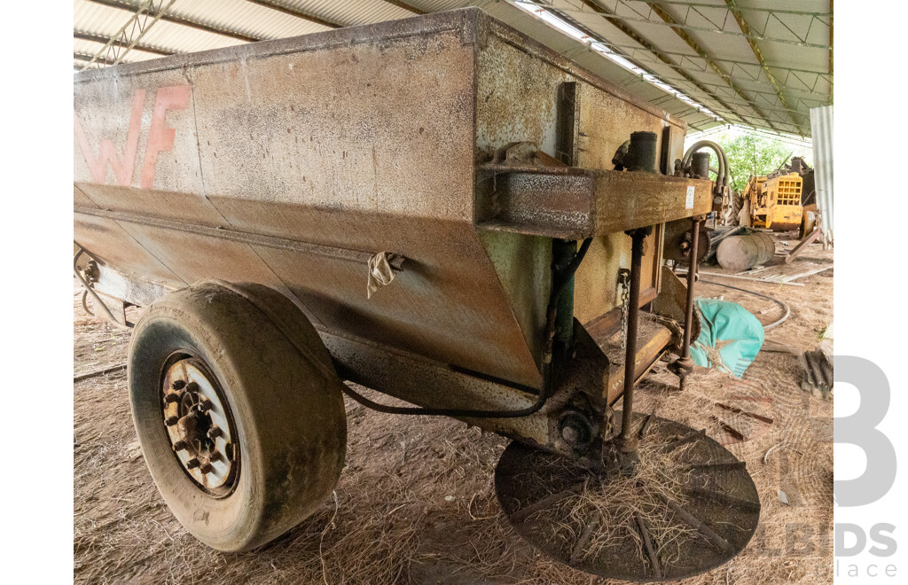 Wallaby Fabrication Fertilizer Speader Trailer