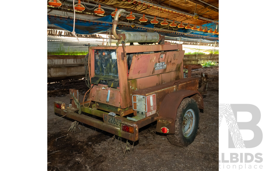 Lincoln Industrial Electric Welder on Trailer