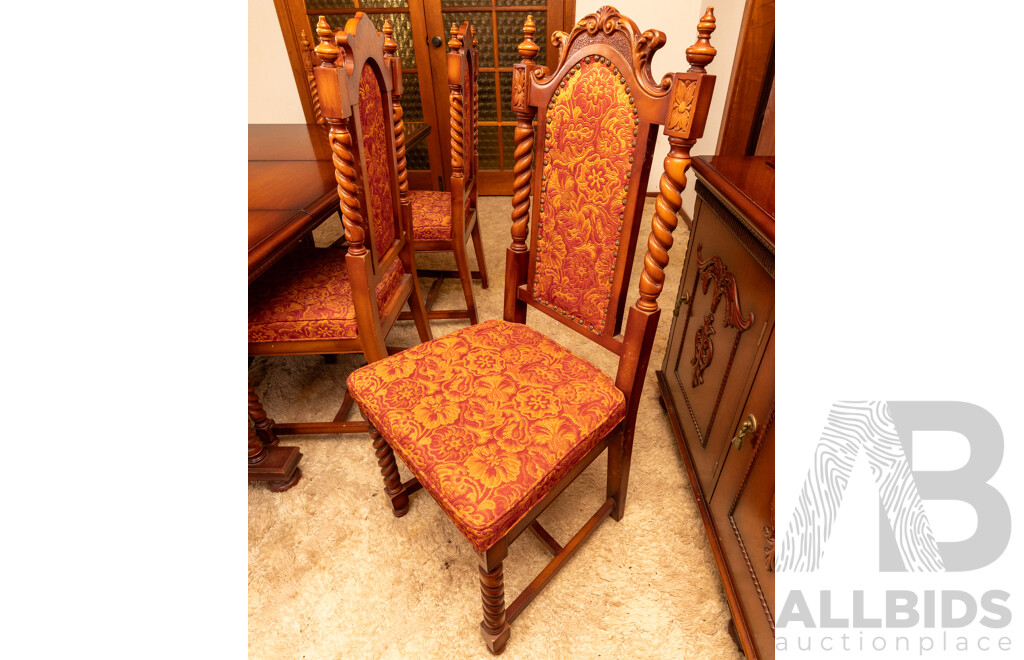 Extendible Dining Table with 8 Fabric Embroidered Chairs