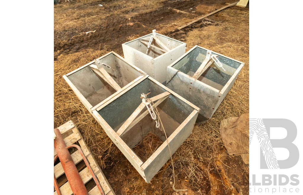 Quantity of 4 Poultry Feeder Attachments