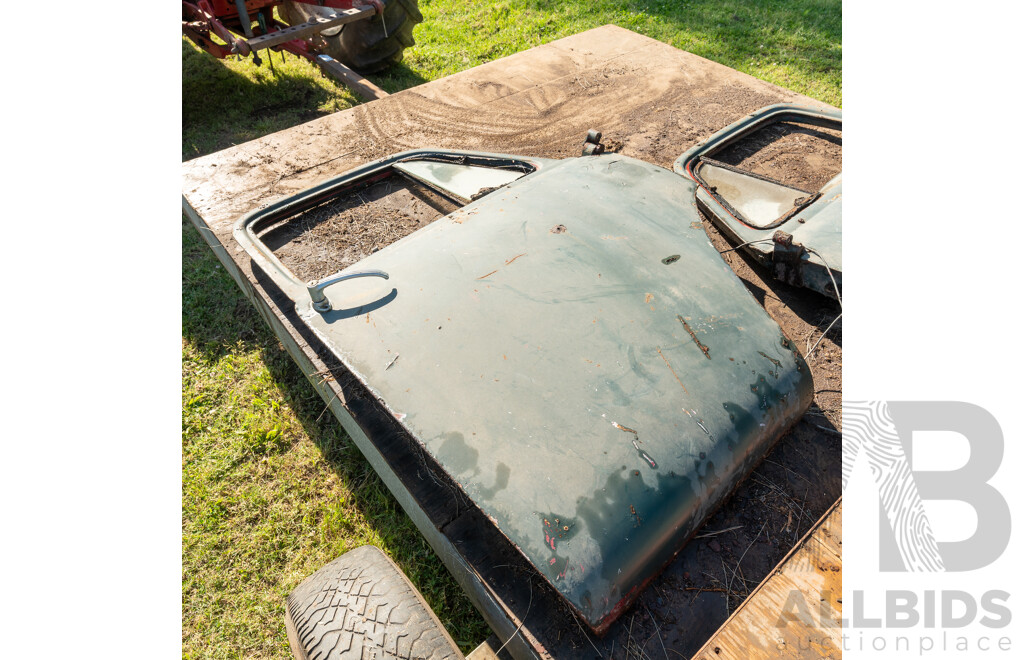 Assorted Job Lot - Bedford Door's and Bonnet ETC
