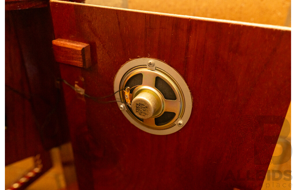 Assorted Job Lot - Clock and Side Table