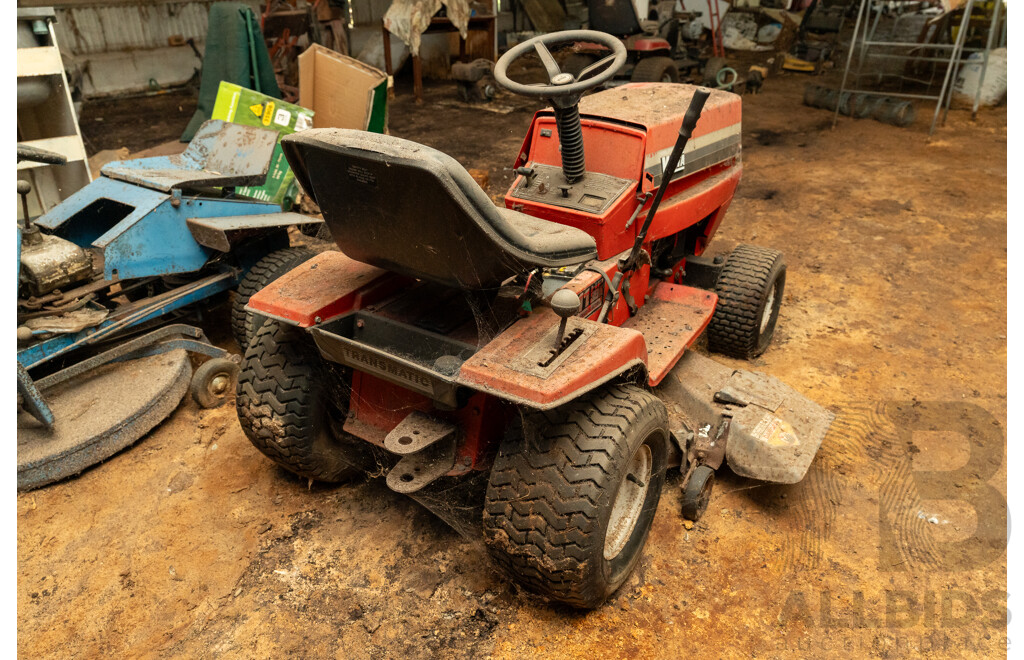 Victa 38 Inch Ride on Lawn Mower