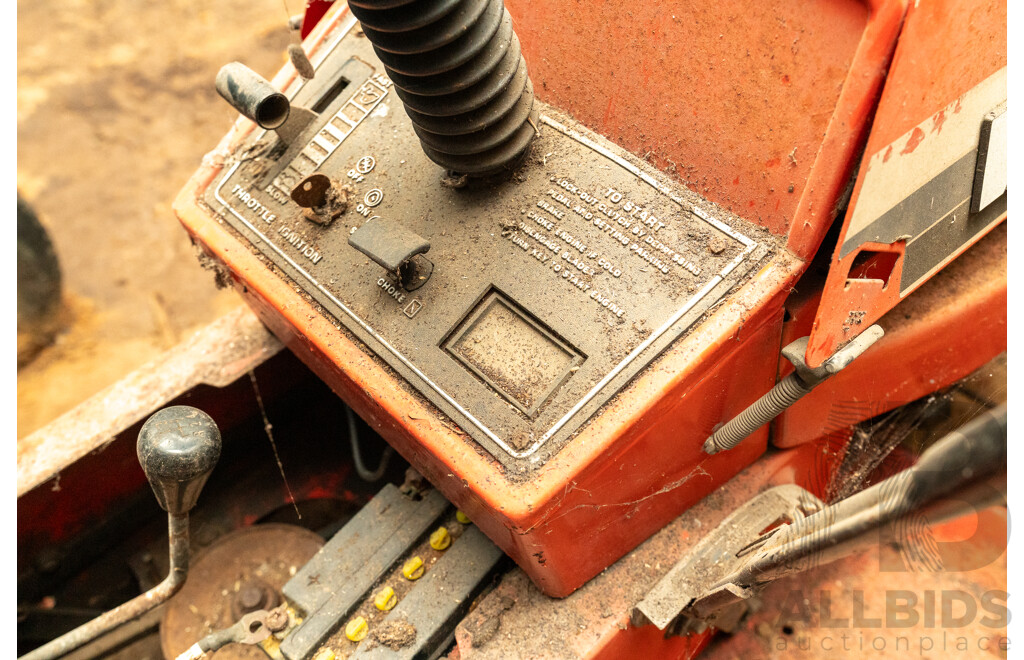 Victa 38 Inch Ride on Lawn Mower