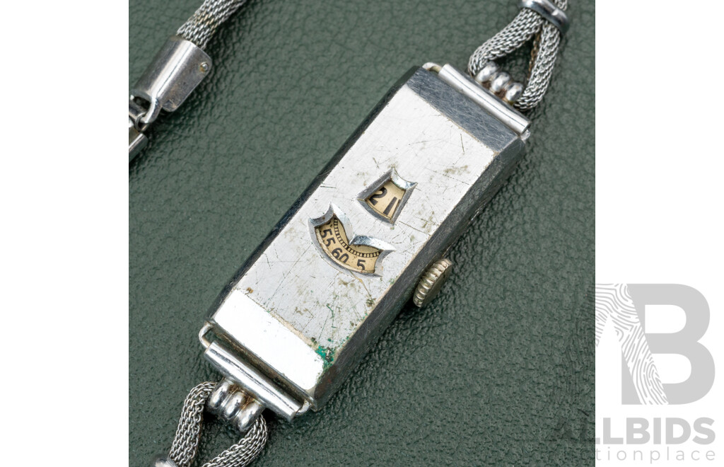 1920's Art Deco Ladies Rare Vintage Jump Hour Wrist Watch - Working