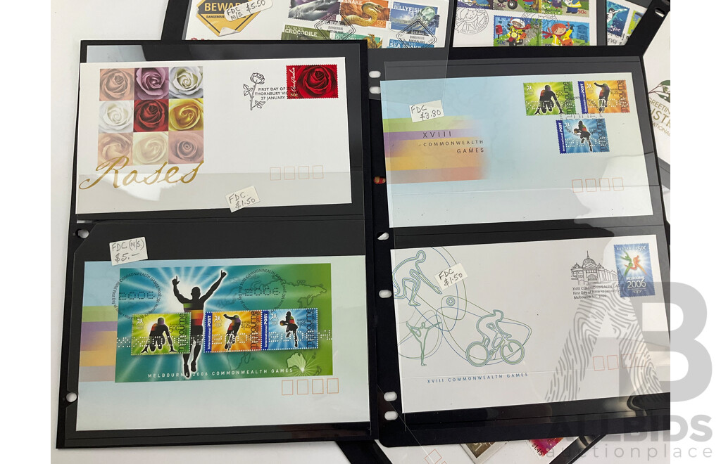 Australian 2006 Stamp Books, Mini Sheets, First Day Covers Including Collingwood Football Club, Australian Rock Posters, Year of the Dog, Wild Flowers, Commonwealth Games, Classic Cars, Cancer Zodiac Booklet, Soccer in Australia