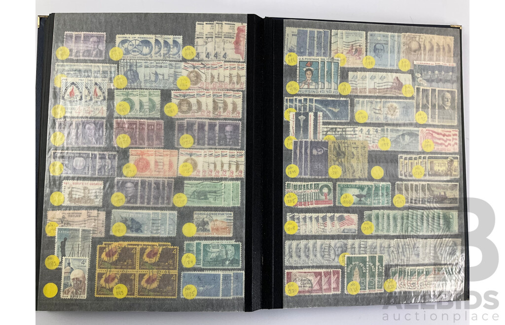 Album of USA Stamps Including Franklin, Roosevelt, Lincoln, Harding, Jackson, Overprints, Scott Catalogue Numbers Spanning 416 to 1439