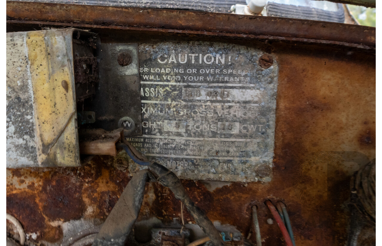 Circa 1970 Bedford TJ J3 Truck 2d Cab Chassis 350ci V8 5.7L