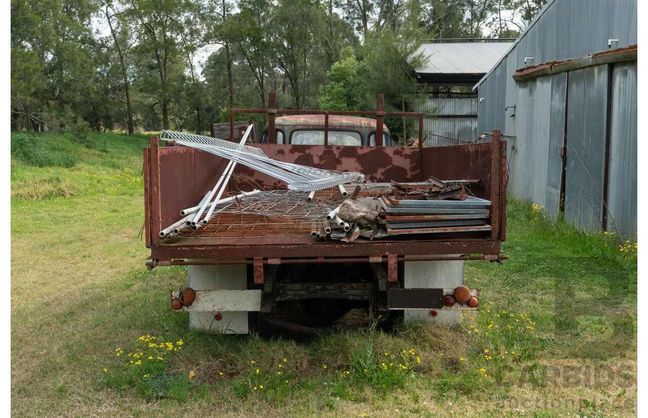 Circa 1970 Bedford TJ J3 Truck 2d Cab Chassis 350ci V8 5.7L