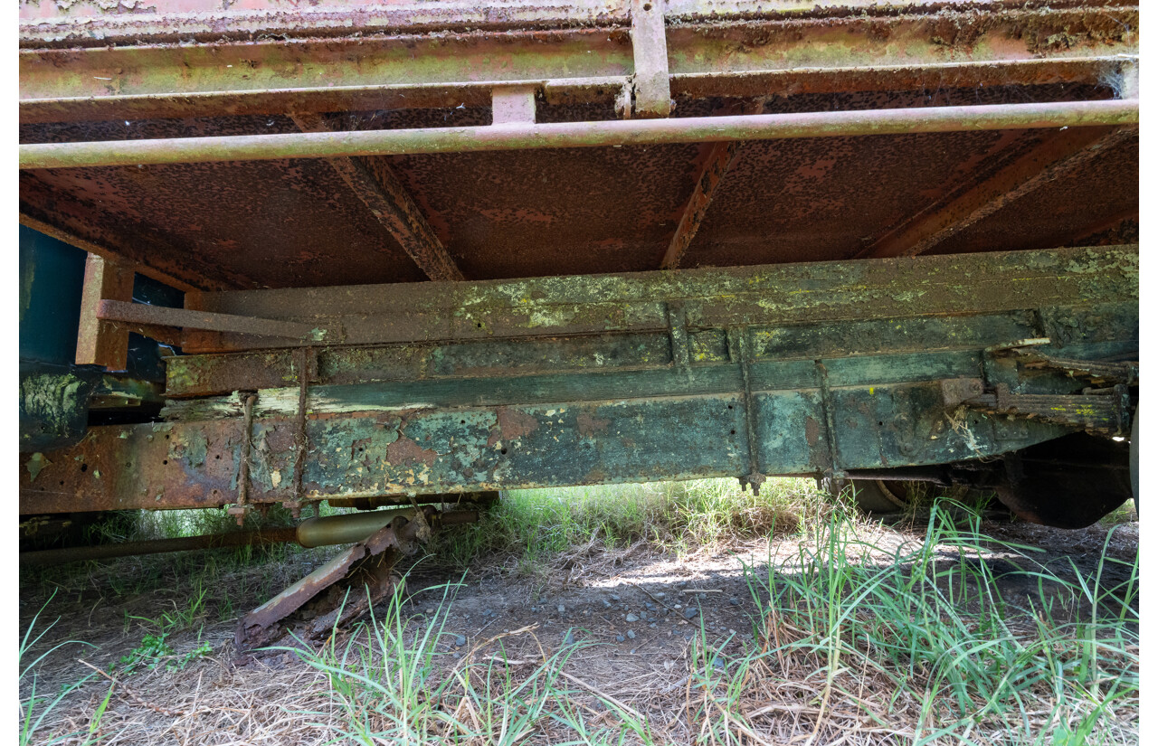 Circa 1970 Bedford TJ J3 Truck 2d Cab Chassis 350ci V8 5.7L