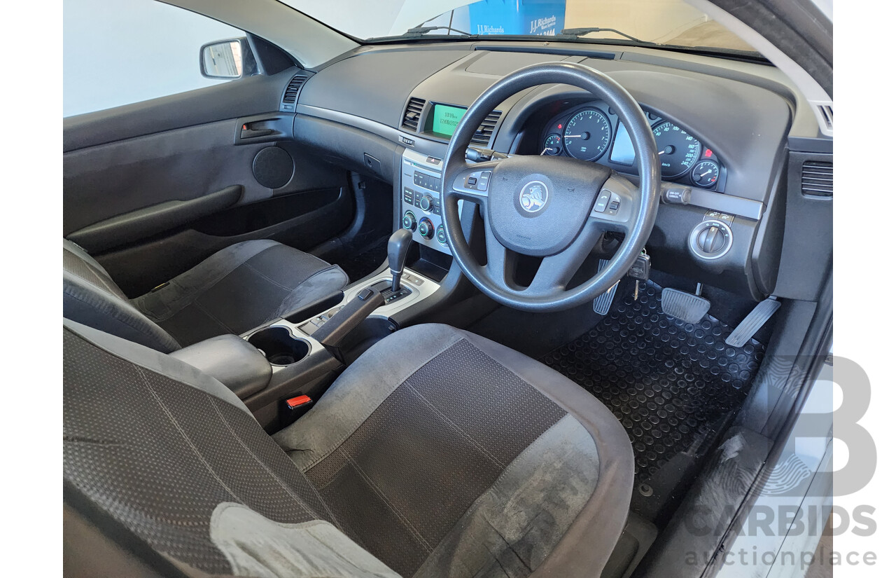12/2009 Holden Commodore Omega VE MY09.5 Utility White 3.6L