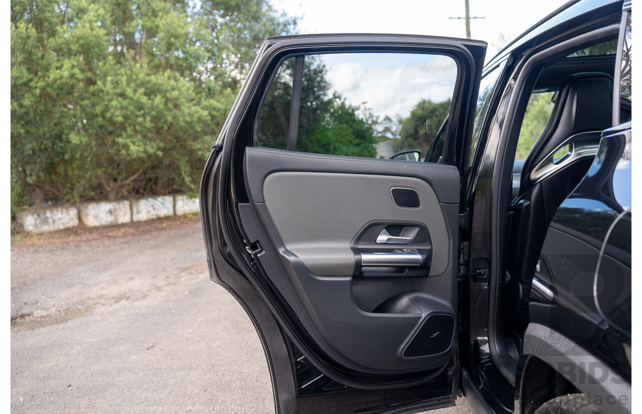 12/2020 Mercedes Benz GLA45 S AMG 4Matic+ (AWD) H247 MY21 4d Hatchback Cosmos Black Metallic Turbo 2.0L