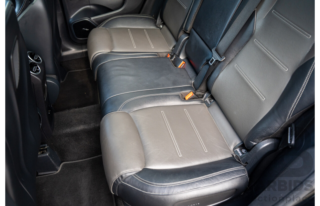 12/2020 Mercedes Benz GLA45 S AMG 4Matic+ (AWD) H247 MY21 4d Hatchback Cosmos Black Metallic Turbo 2.0L