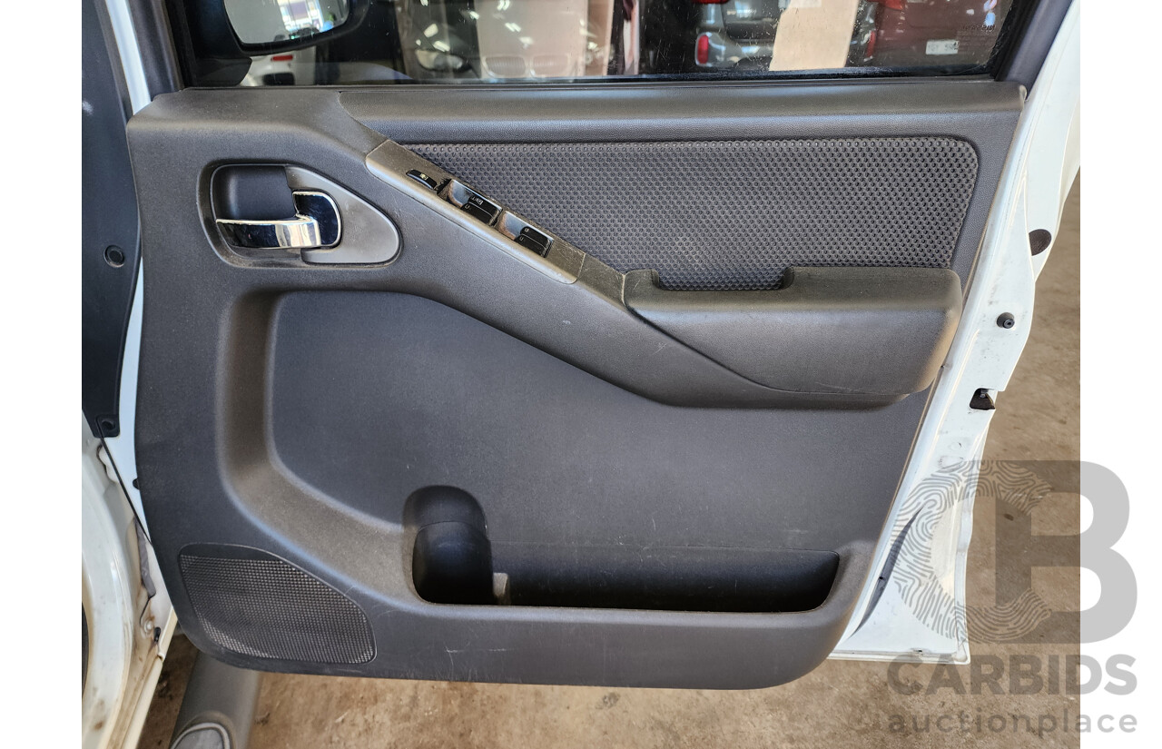 11/2007 Nissan Navara ST-X (4x4) D40 Dual Cab P/Up White 2.5L