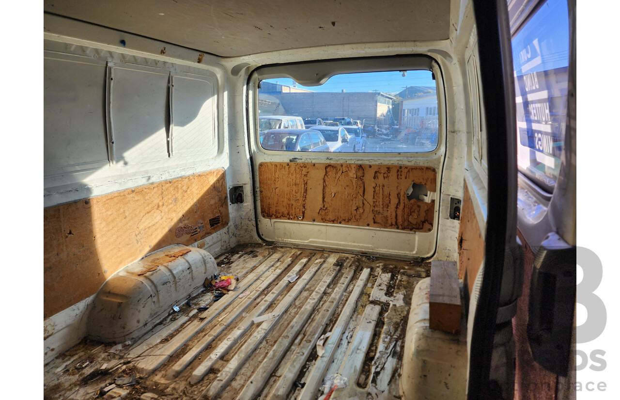 2/2009 Toyota Hiace LWB TRH201R MY07 UPGRADE 4d Van White 2.7L
