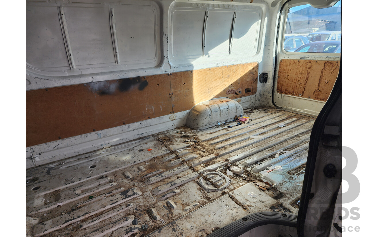 2/2009 Toyota Hiace LWB TRH201R MY07 UPGRADE 4d Van White 2.7L