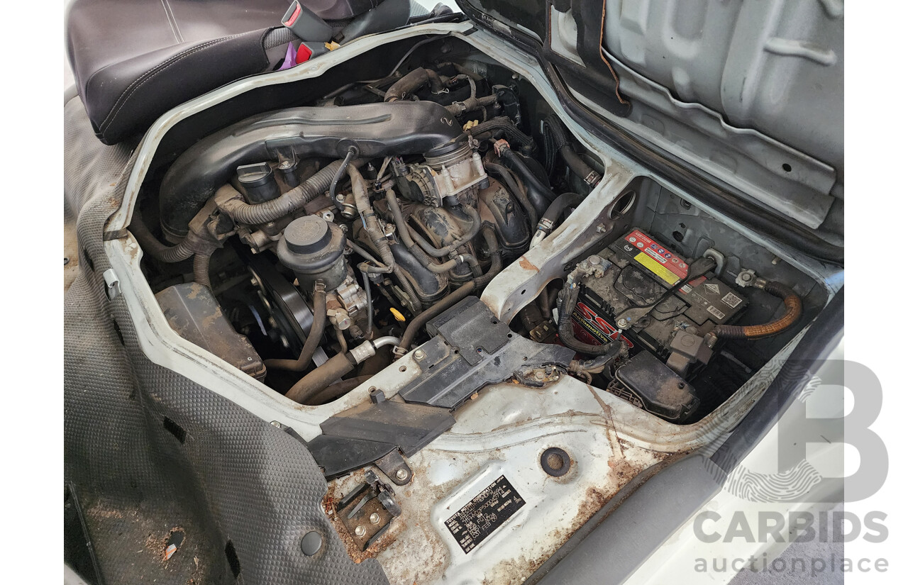 2/2009 Toyota Hiace LWB TRH201R MY07 UPGRADE 4d Van White 2.7L