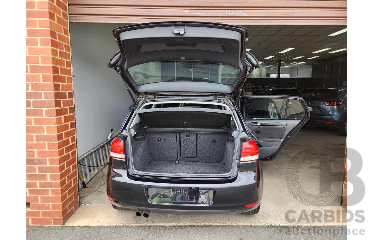 10/2010 Volkswagen Golf 118 TSI Comfortline 1K MY11 5d Hatchback Black 1.4L