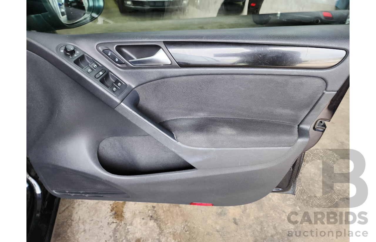 10/2010 Volkswagen Golf 118 TSI Comfortline 1K MY11 5d Hatchback Black 1.4L