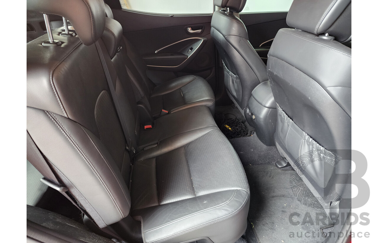 8/2014 Hyundai Santa Fe Elite CRDi (4x4) DM MY15 4d Wagon Red 2.2L