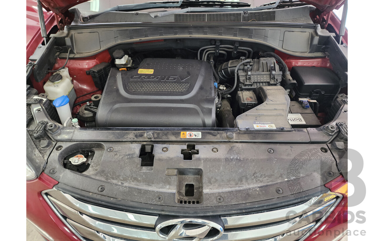 8/2014 Hyundai Santa Fe Elite CRDi (4x4) DM MY15 4d Wagon Red 2.2L