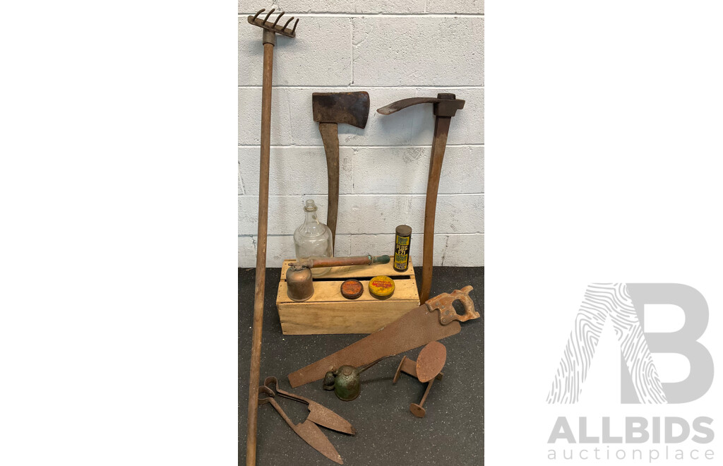 Assorted Vintage Tools - Decor, Including Cast Iron Shoe Anvil, Sprayer, Oil Can and More - Lot of 12