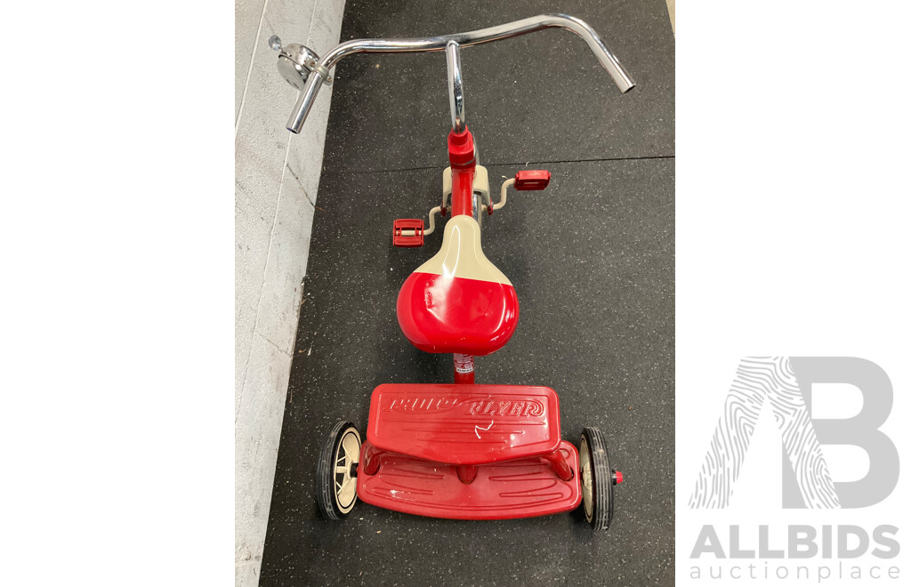 RADIO FLYER Classic Dual Deck Tricycle - ORP $199.99