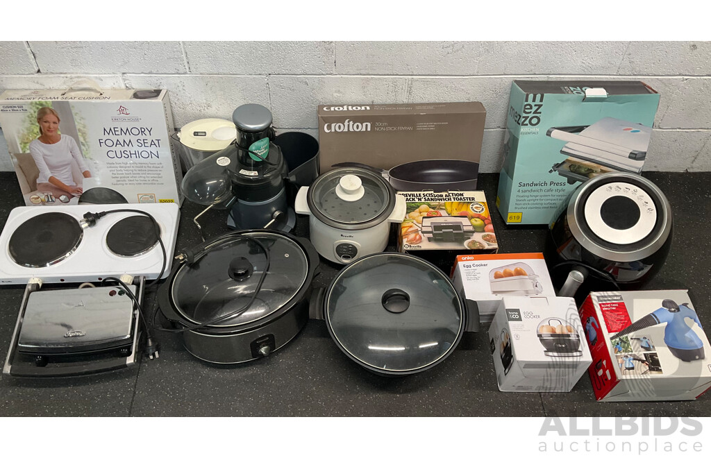 Assorted Kitchen Appliances
