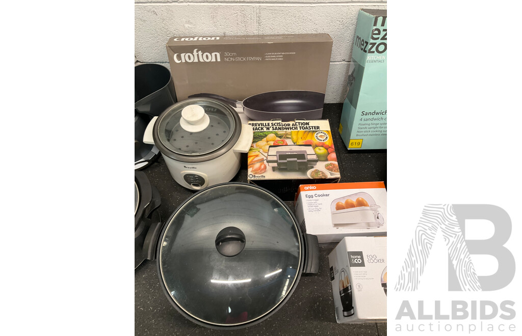 Assorted Kitchen Appliances