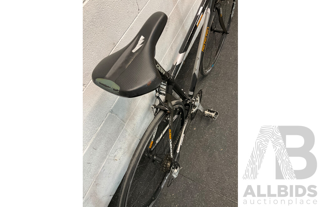 DIAMONDBACK Interval Racing Road Bike