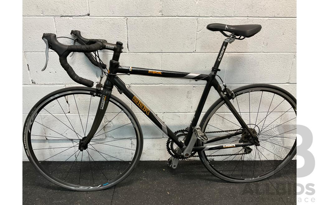 DIAMONDBACK Interval Racing Road Bike