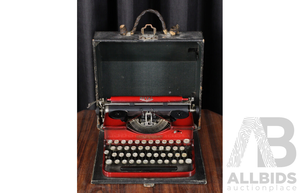 Vintage Red Royal Typewriter in Case