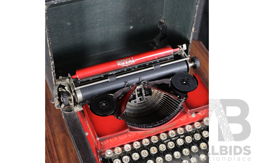 Vintage Red Royal Typewriter in Case
