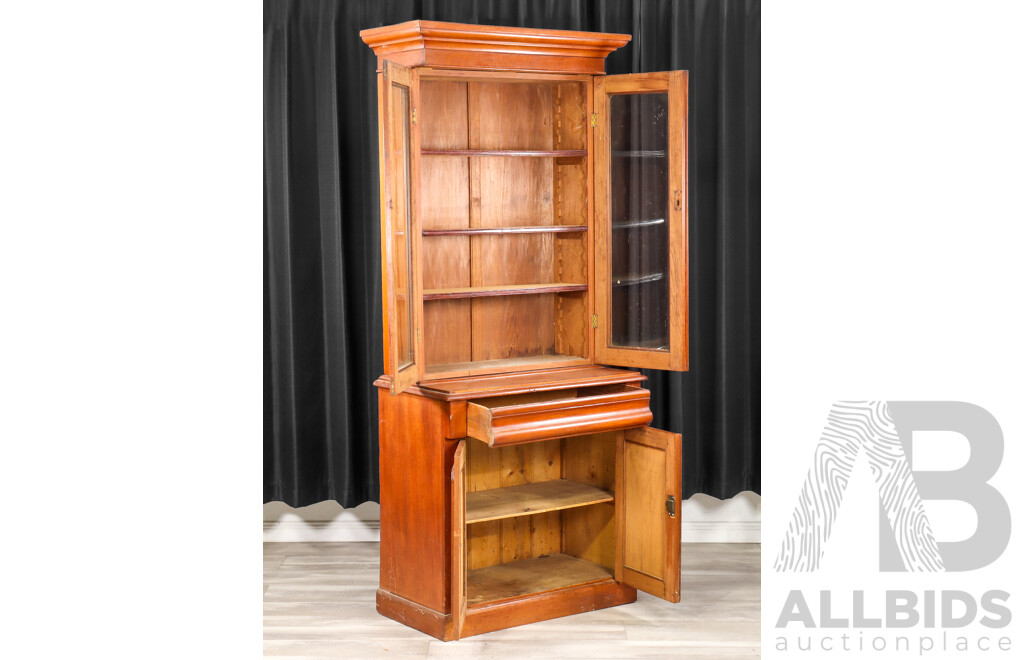 Early Edwardian Australian Cedar Glazed Bookcase