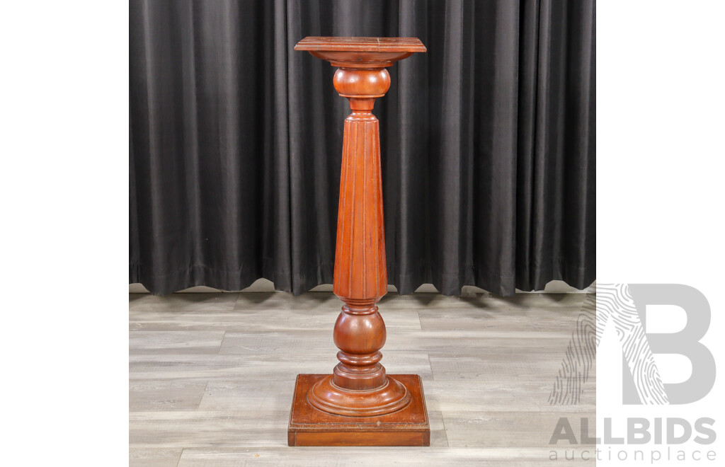 Late Edwardian Mahogany Pedestal