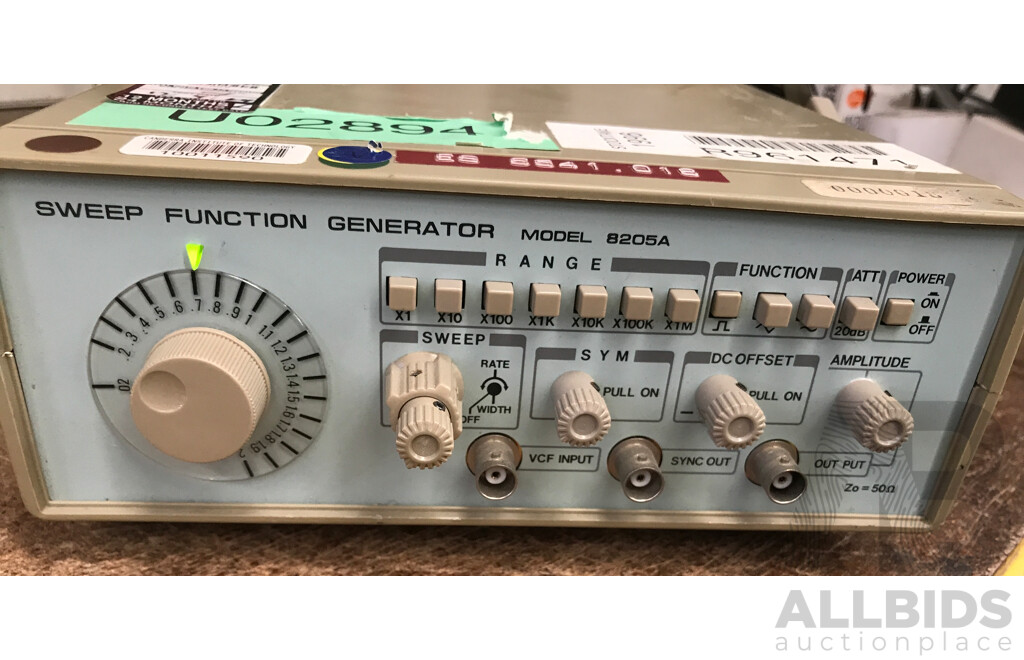 HungChang (8205A) Sweep Function Generator
