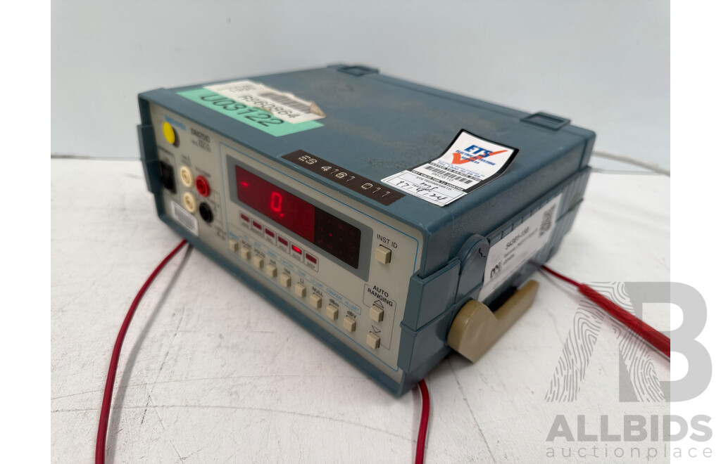 Tektronix DM2510 Digital Multimeter