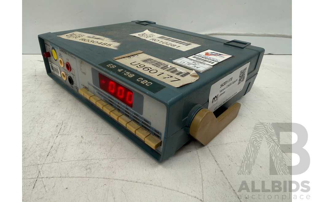 Tektronix CDM250 Digital Multimeter
