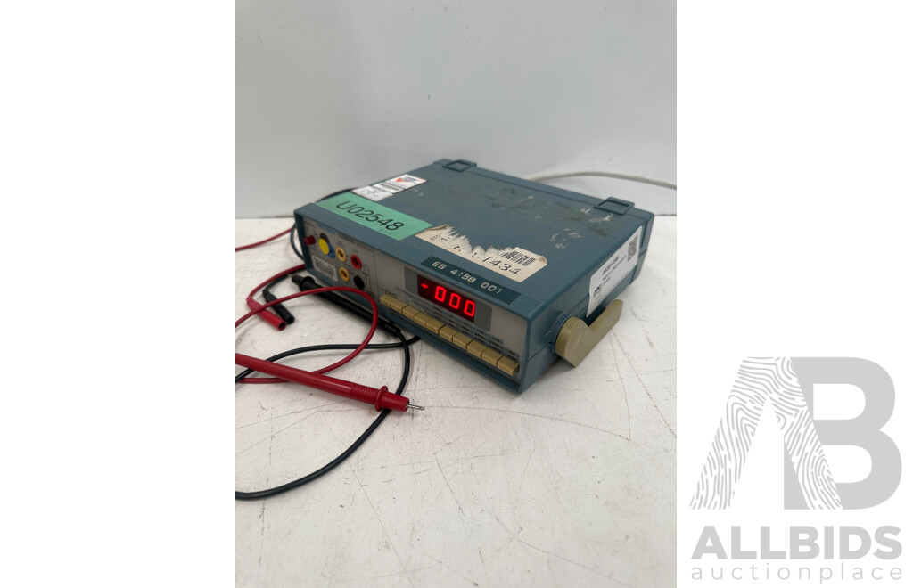 Tektronix CDM250 Digital Multimeter