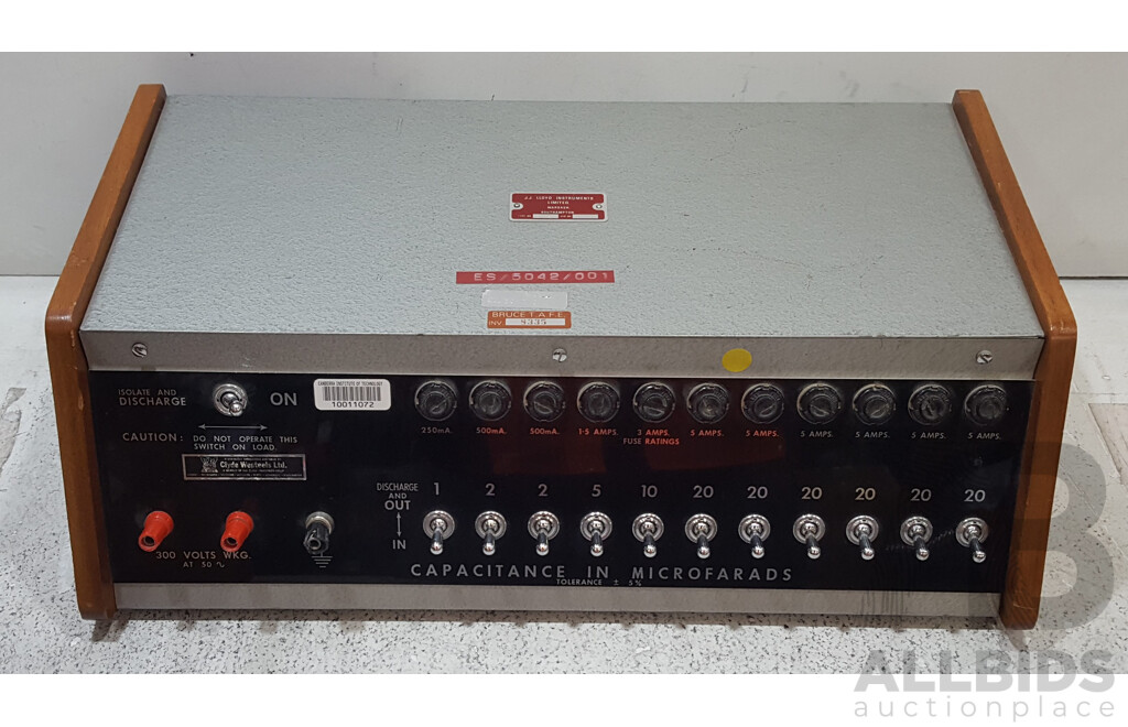 J.J. Lloyd Instruments (C140) Capacitance in Microfarads Appliance
