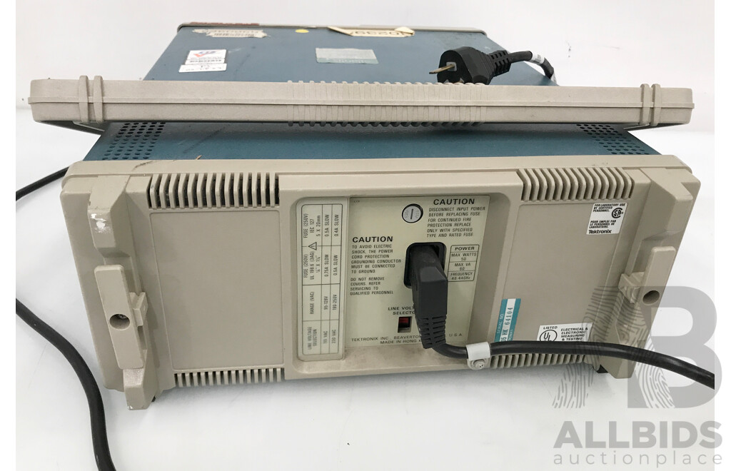 Tektronix (2205) Dual Channel Oscilloscope