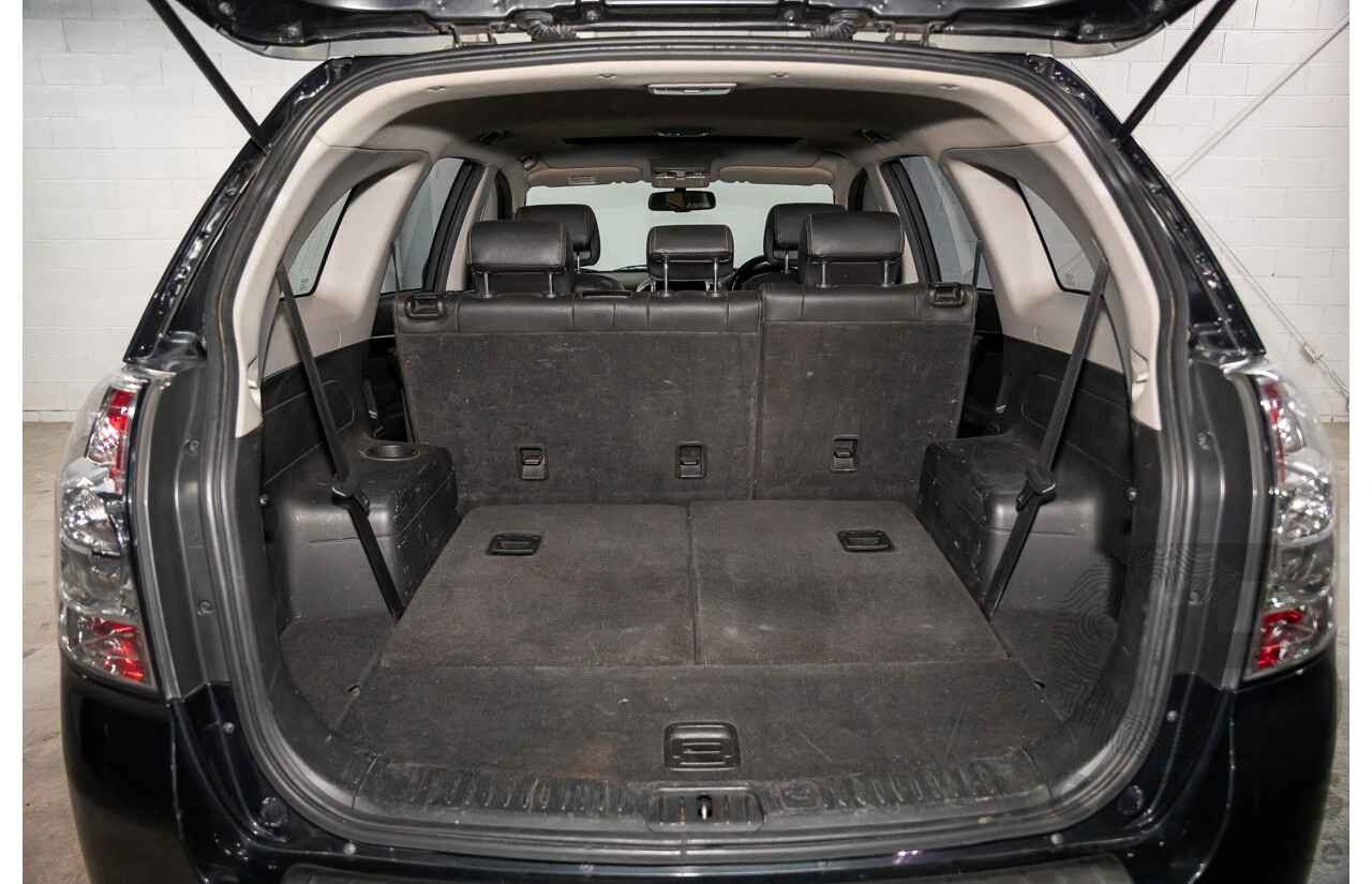 11/2013 Holden Captiva 7 LX (AWD) CG MY13 4d Wagon Carbon Flash Metallic V6 3.0L - 7 Seater