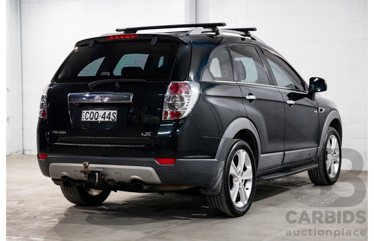 11/2013 Holden Captiva 7 LX (AWD) CG MY13 4d Wagon Carbon Flash Metallic V6 3.0L - 7 Seater