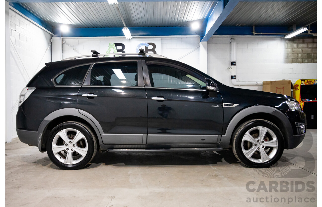 11/2013 Holden Captiva 7 LX (AWD) CG MY13 4d Wagon Carbon Flash Metallic V6 3.0L - 7 Seater