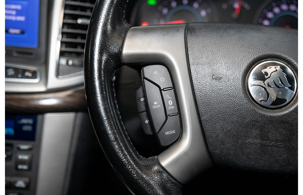 11/2013 Holden Captiva 7 LX (AWD) CG MY13 4d Wagon Carbon Flash Metallic V6 3.0L - 7 Seater