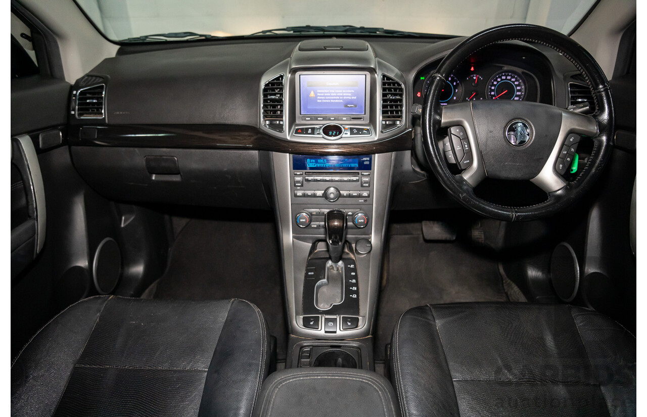 11/2013 Holden Captiva 7 LX (AWD) CG MY13 4d Wagon Carbon Flash Metallic V6 3.0L - 7 Seater